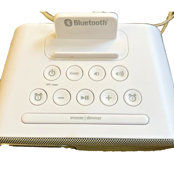 iHome IBT22 Bluetooth Dual Alarm Clock - Picture 3 of 4